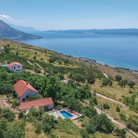 3 Bedroom Stunning In * Duće